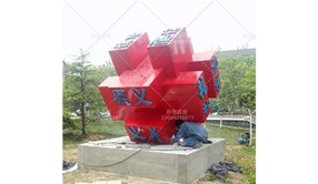 不锈钢雕塑怎样保养好